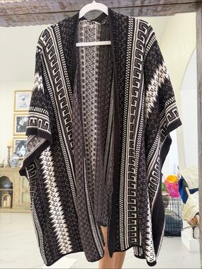 Ecote Two-Tone Chocolate Brown and Cream Knit Poncho Style Cardigan